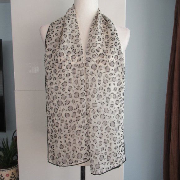 Vintage ECHO SILK SCARF Animal Print Gray, Black, White 14" X 58" - Picture 1 of 9